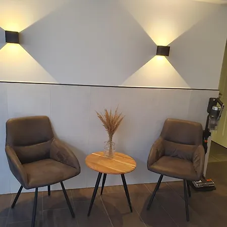 Apartment Neumuhler Hof: Modern 
