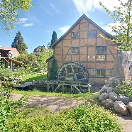 Neumuehler Hof - Moderne 