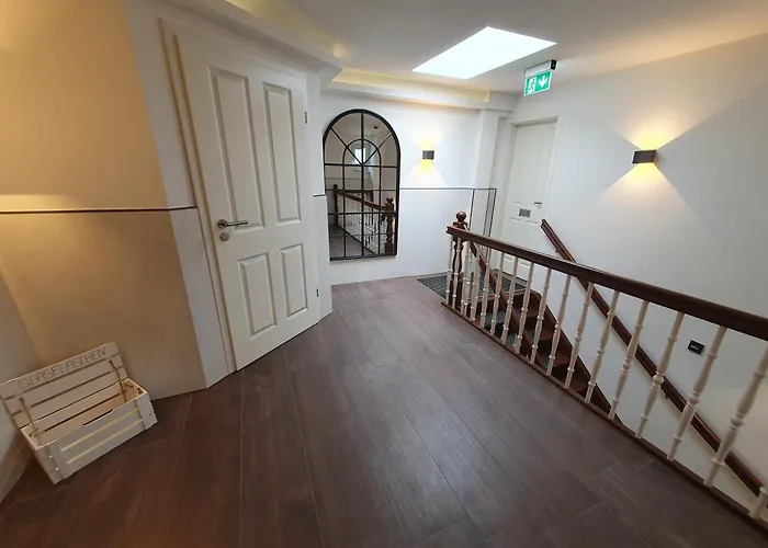 Neumuhler Hof: Modern 