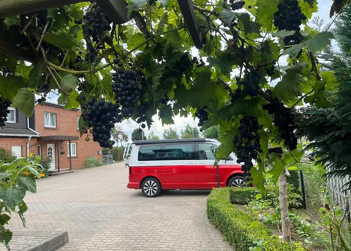 Apartment Neumuhler Hof: Modern 